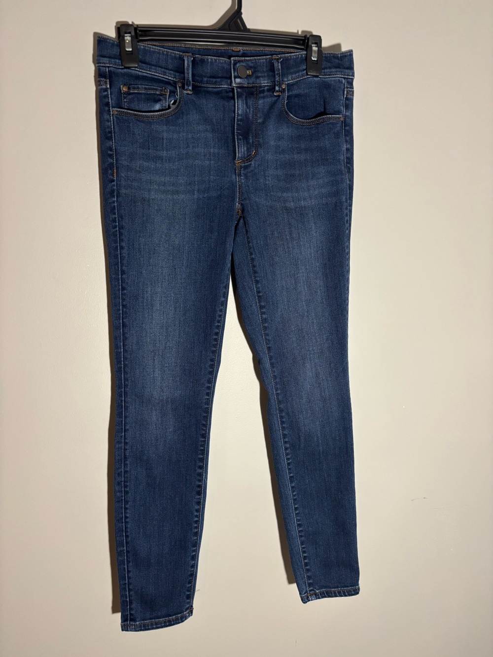 Ann Taylor The Skinny Modern Fit Jeans Size 2 Dark Wash Stretch Denim